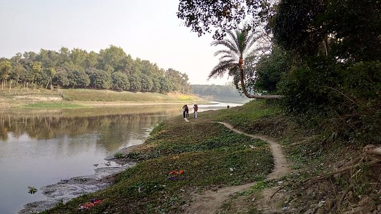Churni Riverbank Picnic Spot