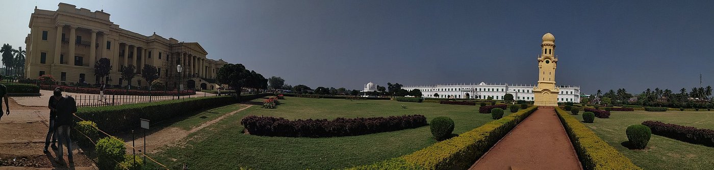 Hazarduari palace & museum - Image 4
