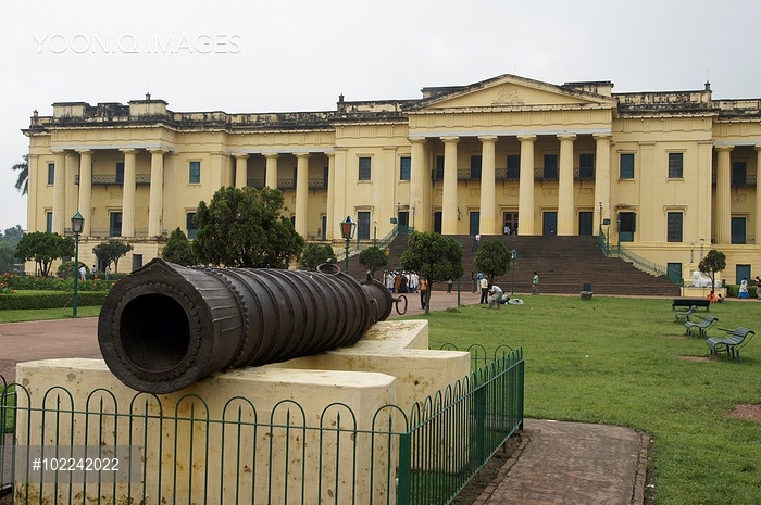 Hazarduari palace & museum - Image 6