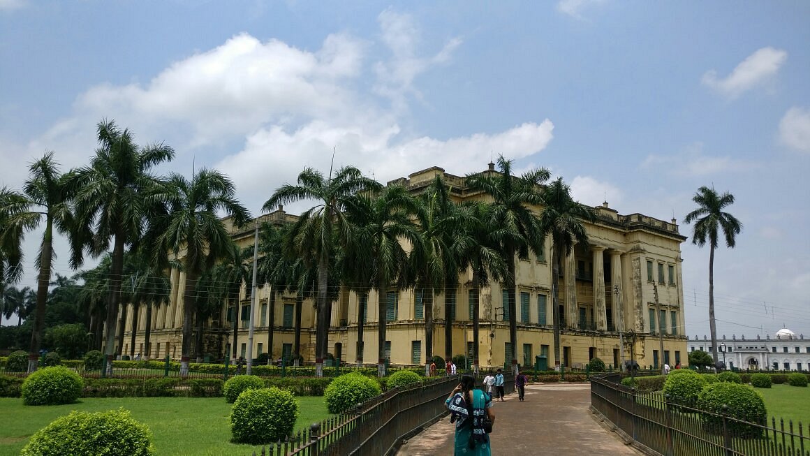 Hazarduari palace & museum - Image 7